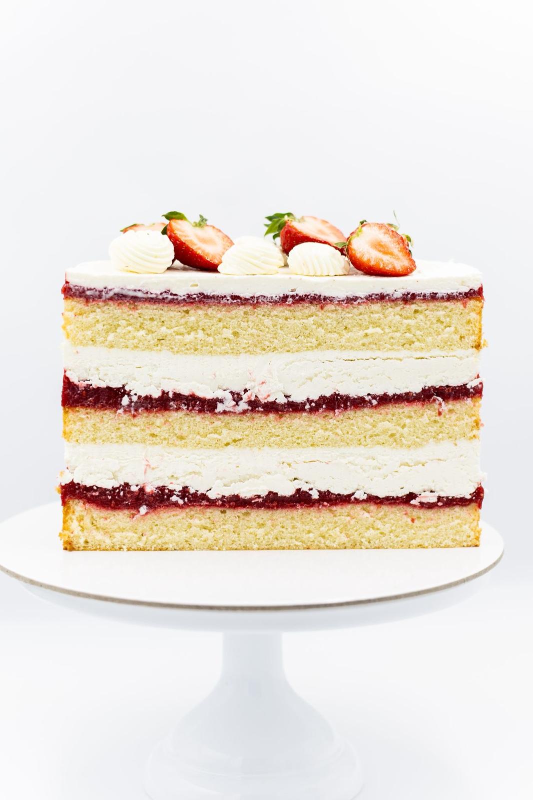 Tort Vanilla Sponge – secțiune